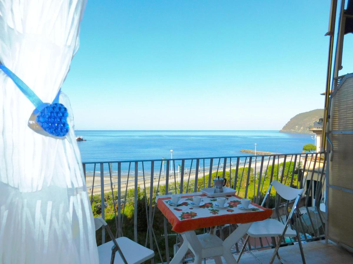 Bilocale Con Favolosa Vista Mare Levanto Exterior photo